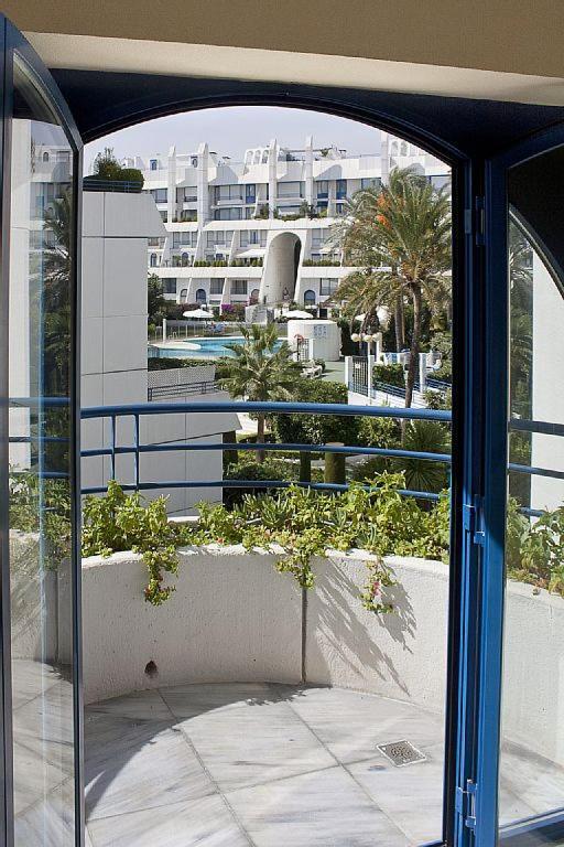 Duplex Apartment On The Beach 71 Marbella Exterior photo
